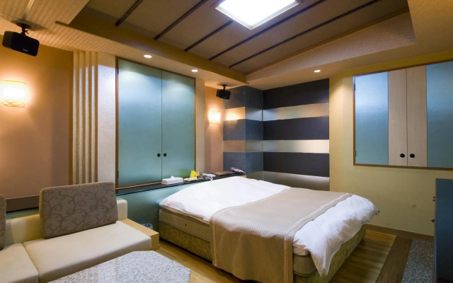 Hotel Shasha Toyonaka - Adult Only