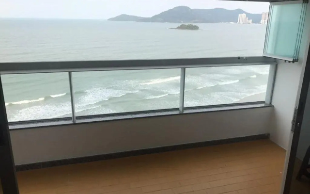 Apartamento frente mar