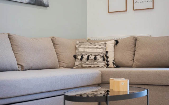 Glyfada Cozy Living