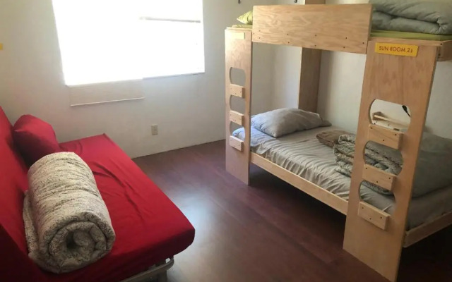 WHOLE Family - WholeVille - Hostel