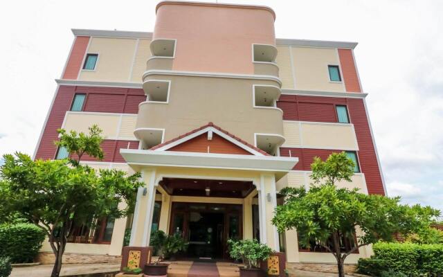 Отель NIDA Rooms Talat Yai Old Town Phuket вид на фасад