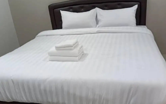 V2 hotel