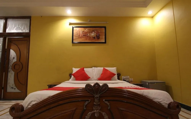 Oyo 35457 Hotel Kubera Palace