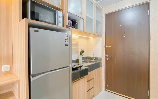Warm Contemporary Studio Apartment At Transpark Cibubur