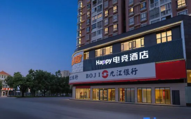 Happy E—sports Hotel