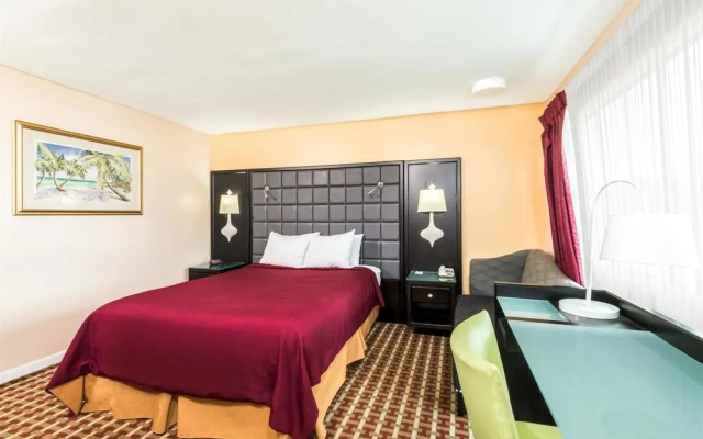 Days Inn By Wyndham Middletown Newport Area