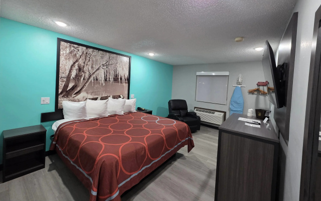 Super 8 by Wyndham Emporia