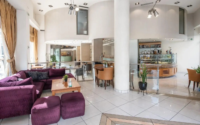 Golden City Hotel