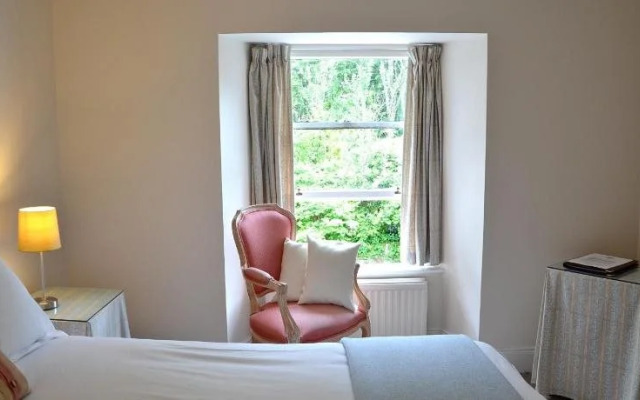 Kilfinan Hotel