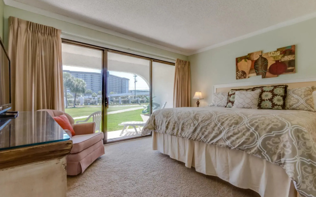 Edgewater Golf Villa 504