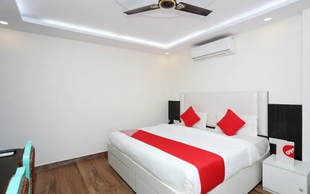 South Galaxy By OYO Rooms