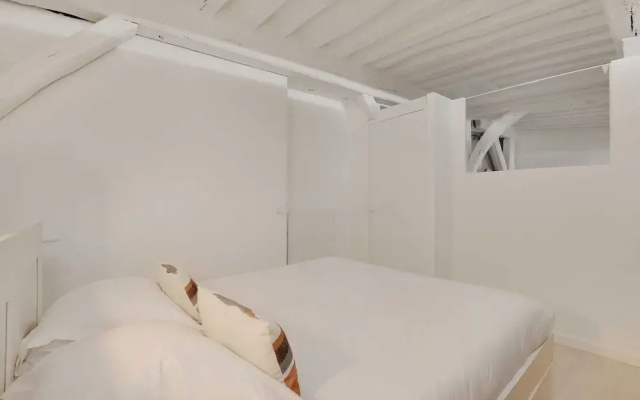 Elegant Apartment -2br-4p- Le Marais