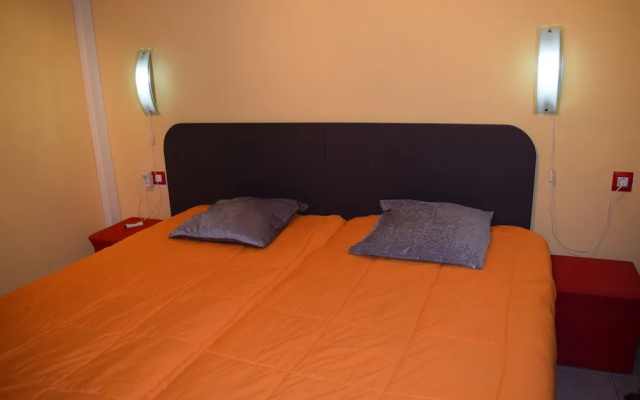 214-casa con Acceso Directo a su Amarre