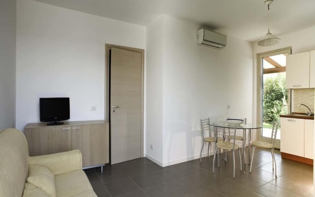 Dolce Mare 1 - Ground Floor With Garden
