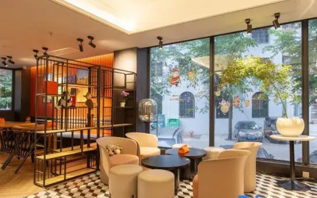 Langji Hotel (Haikou East High-Speed Rail Station Branch)