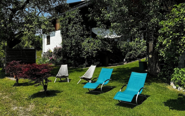 Heli's Holiday Suites