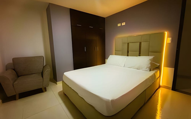 amplio y lujoso apartasuite en el centro