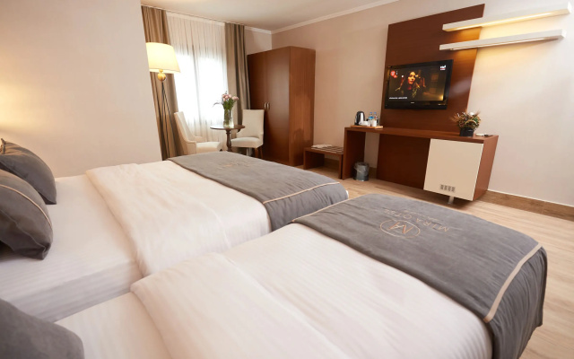 Alsancak Otel Yaman
