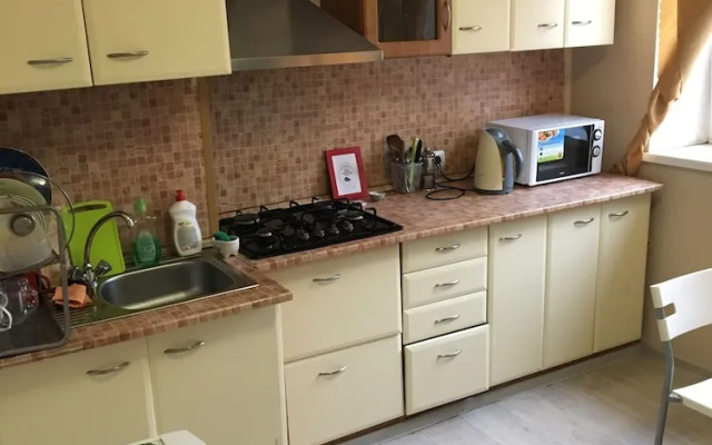 Guest House on Marata