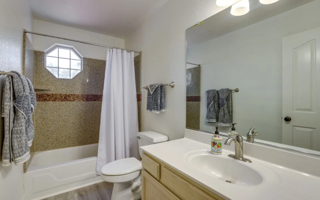 Heated Pool & Lake Views: Goodyear Getaway
