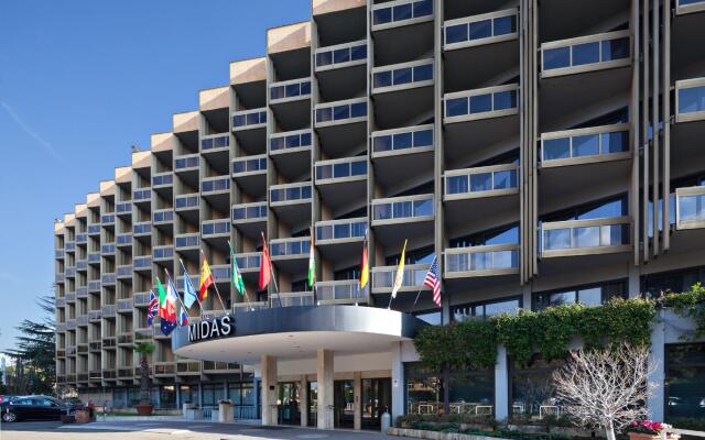 Отель Wyndham Rome Midas вид на фасад