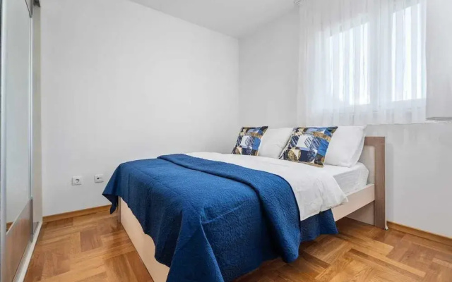 Apartment Maya by Litto