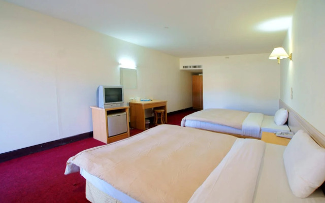 Earth Garden Inn
