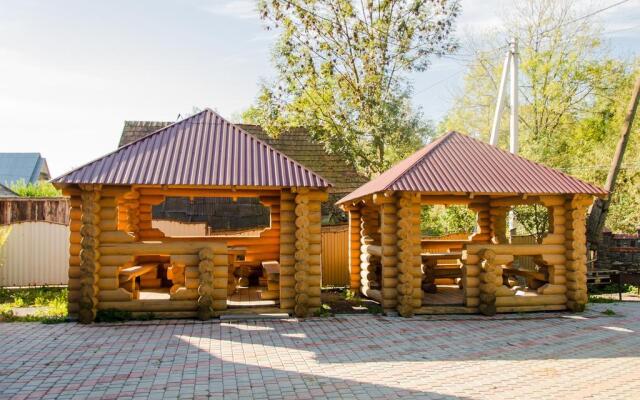 Гостиница Sadyba Beskid вид на фасад