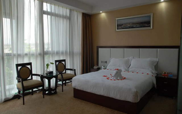 Homeinn Selected Hotel (Zhuhai Gongbei Huanyu City Shopping Center)