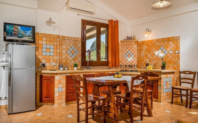 Villa Anna 2 Km From the Zingaro Nature Reserve