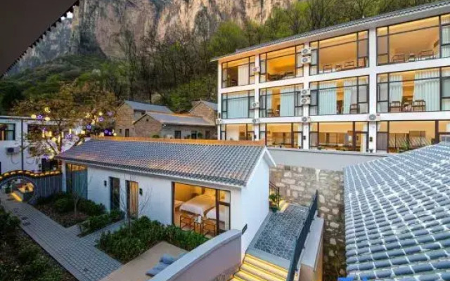 Taihang Mountain Side Guesthouse