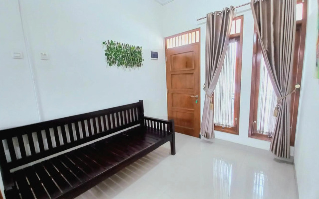 Homestay Jogja Gejayan Dekat Hartono Mall by Simply Homy