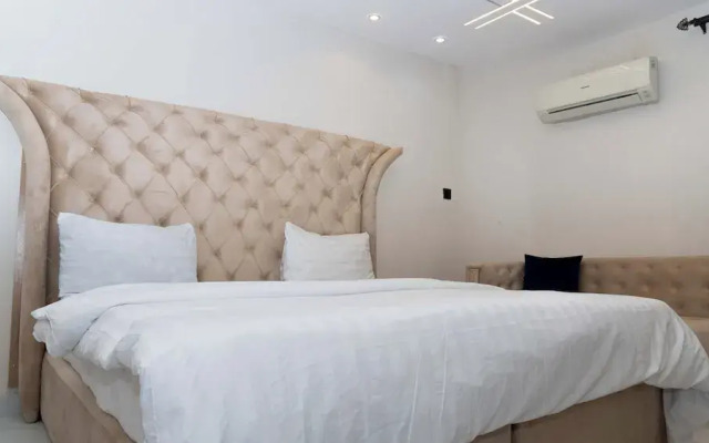 Oasis hotel and suites