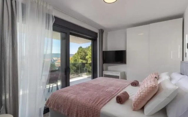 Charming Apartment Island Krk With Private Pool