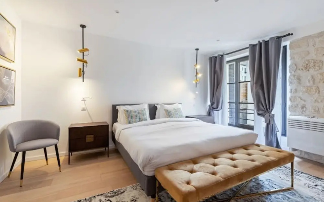 Stunning 2 Bed Apartment, Sleeps 4