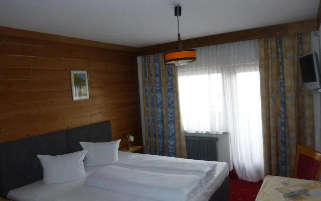 Hotel-Pension Tasma