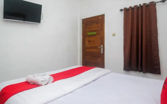 RedDoorz Syariah Near UMY Yogyakarta 2