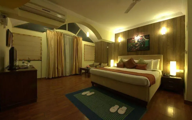 HM Suites & Studios