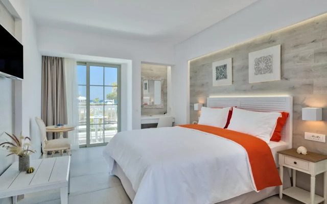 White Pearls Luxury Suites - Adults Only