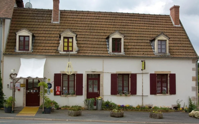 hotelImage