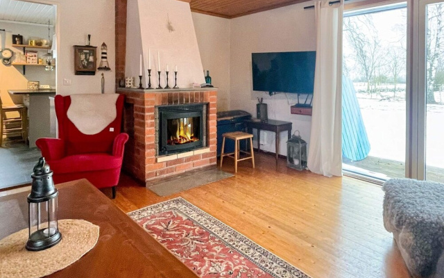 6 Person Holiday Home in Lottorp