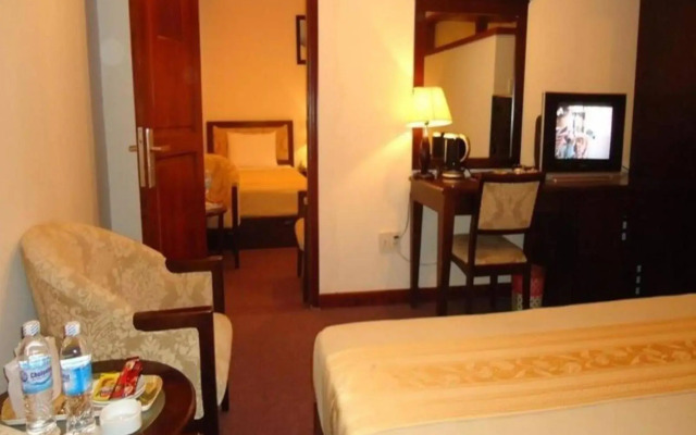 Dong Kinh Hotel