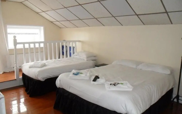 Anzy Panzy Hotel and Apartments