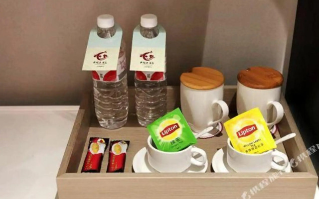 Yunlong Hotel