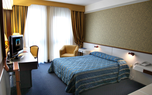 Hotel Maxim