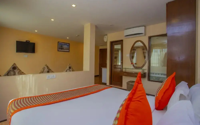 Capital O 338 Yellow Pagoda Hotel