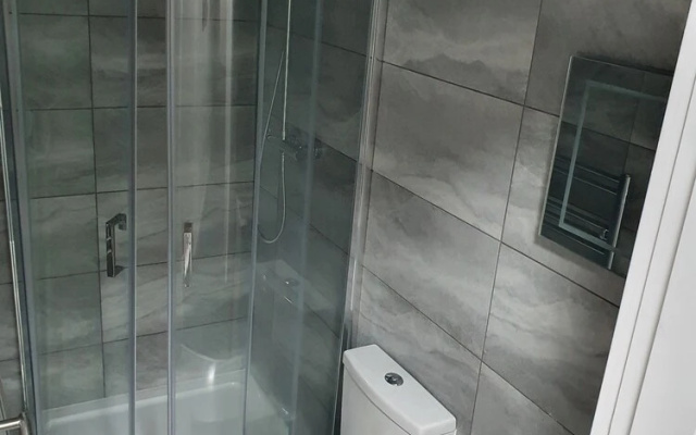 Deluxe 6 bed Suite in Liverpool City Center