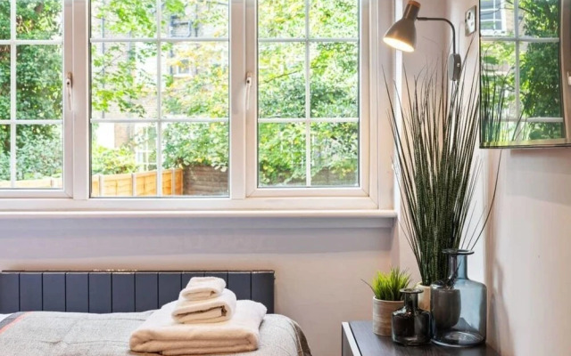 Modern Studio Flat W/king-size Bed in Camden Town