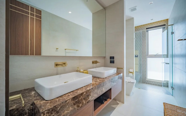GRAND VIEW Residences Villa with Pool