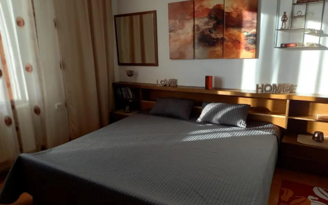 Apartament Plopilor